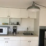 One Bedroom Suite Near Hillside Mall