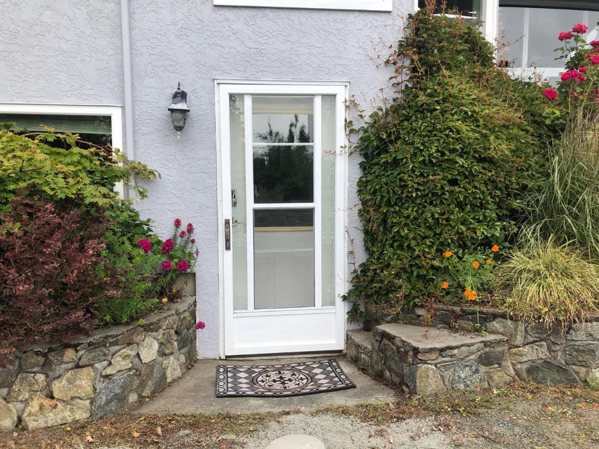 One Bedroom Near Hillside Mall Guest house *
